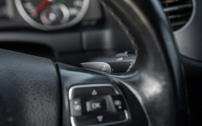 Volkswagen Tiguan cena 53700 przebieg: 299000, rok produkcji 2014 z Wojkowice małe 497